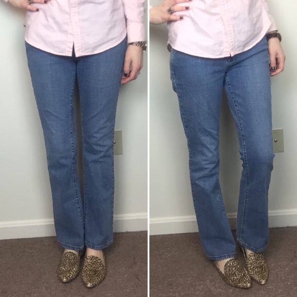 Levi's Denim - Levi’s 515 Bootcut Jeans size 6 light wash